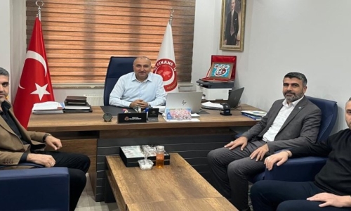 HAK-İŞ'TEN PEKTAŞ'A 'HAYIRLI OLSUN' ZİYARETİ